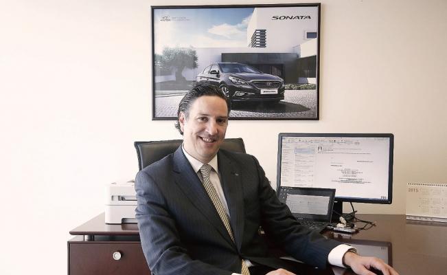 Con apenas año y medio de vender sus automóviles mediante su propia red de distribuidores, la coreana Hyundai ya tiene 2% de participación de mercado.